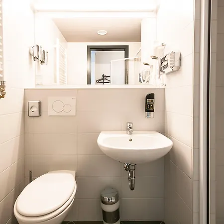 Hotel A&o Wola 2*