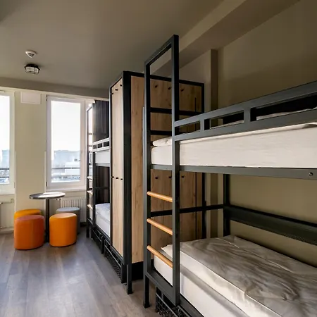 A&o Wola Otel Varşova