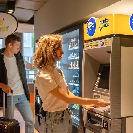 A&o Wola Otel Varşova