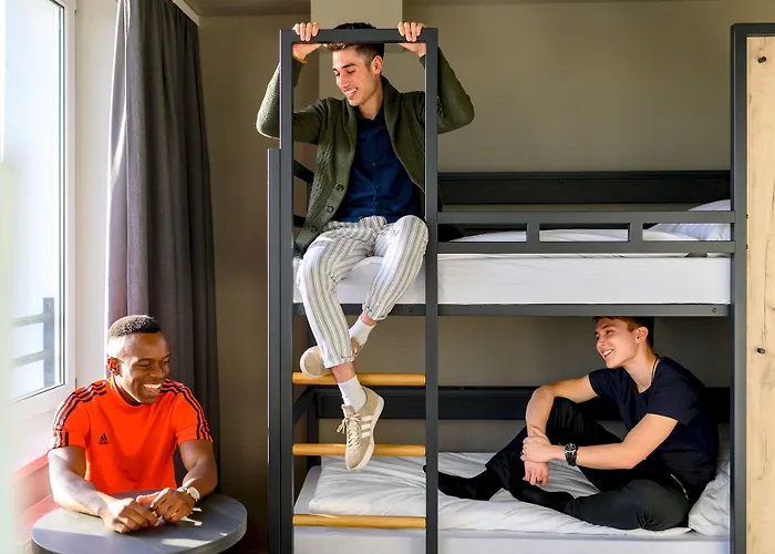 A&o Wola فندق وارسو